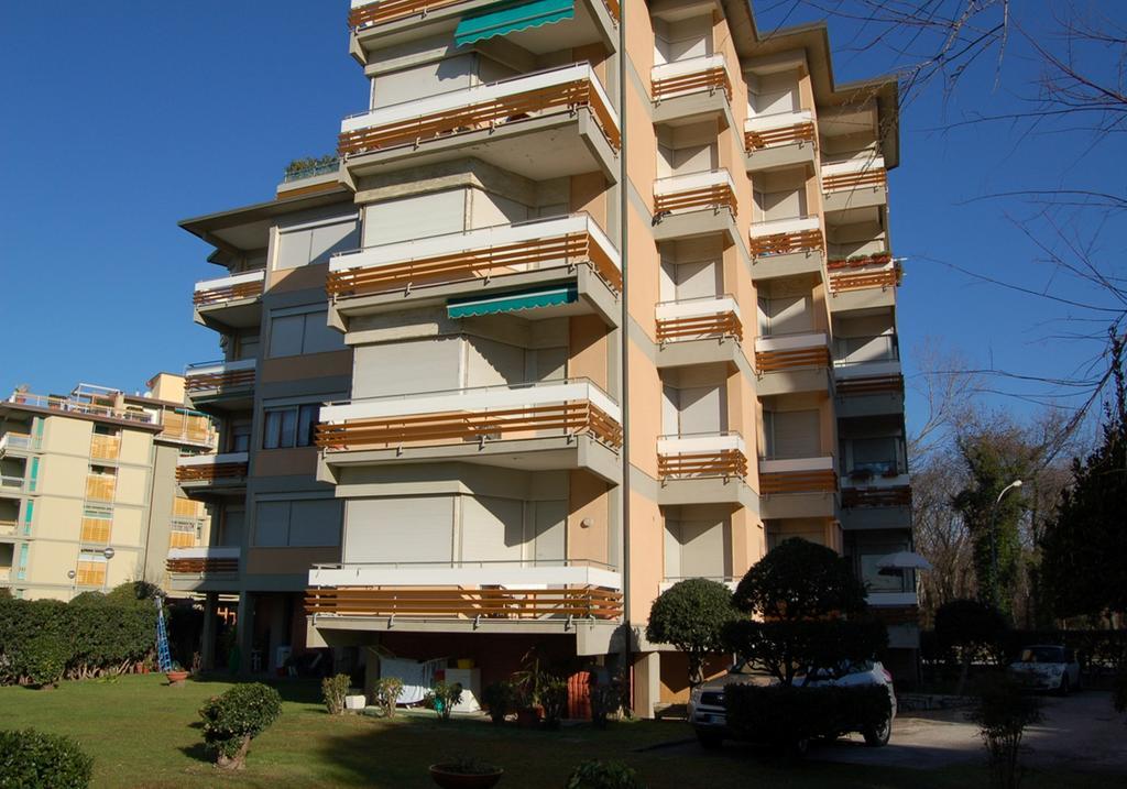 Apartamento Carnevale Viareggio Habitación foto