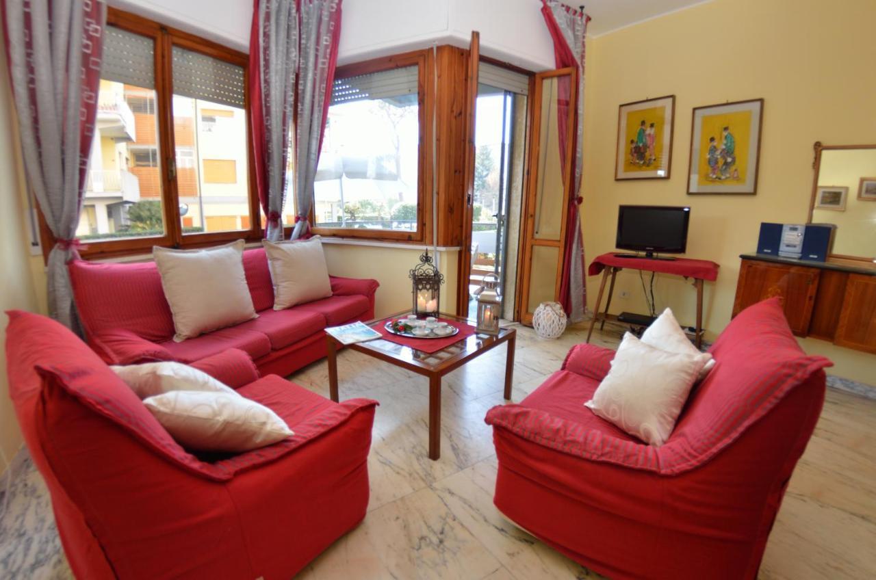 Apartamento Carnevale Viareggio Exterior foto